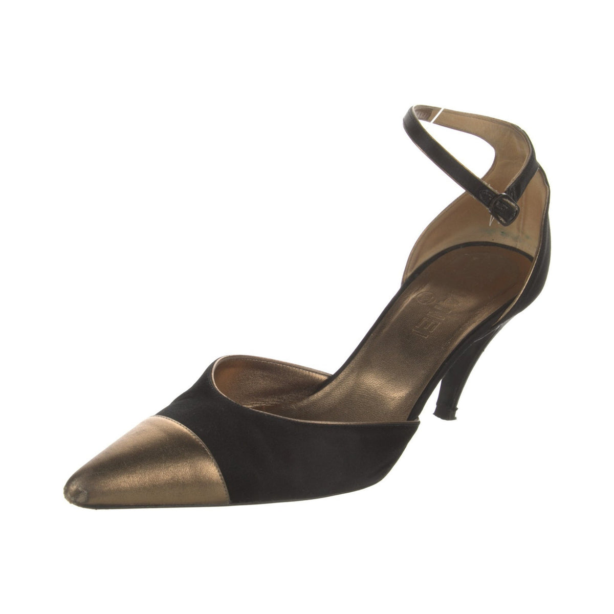 Chanel CC d'orsay pump — önden